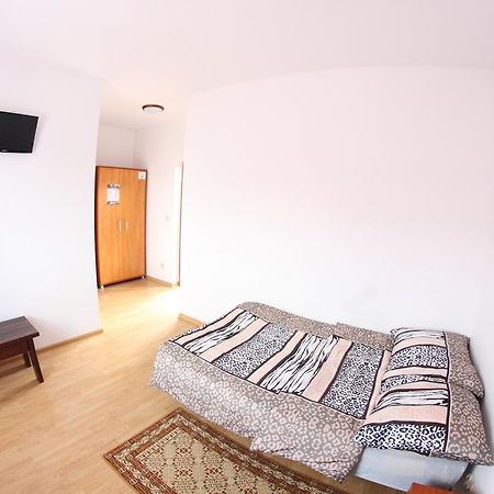 Rafaello Pokoje Goscinne Łagów Kamer foto
