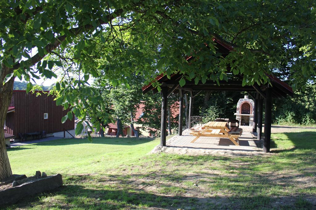 Rafaello Pokoje Goscinne Łagów Buitenkant foto