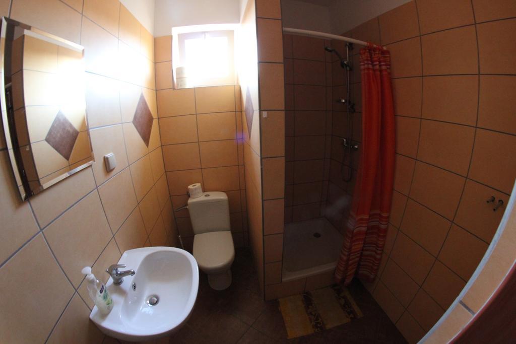 Rafaello Pokoje Goscinne Łagów Kamer foto